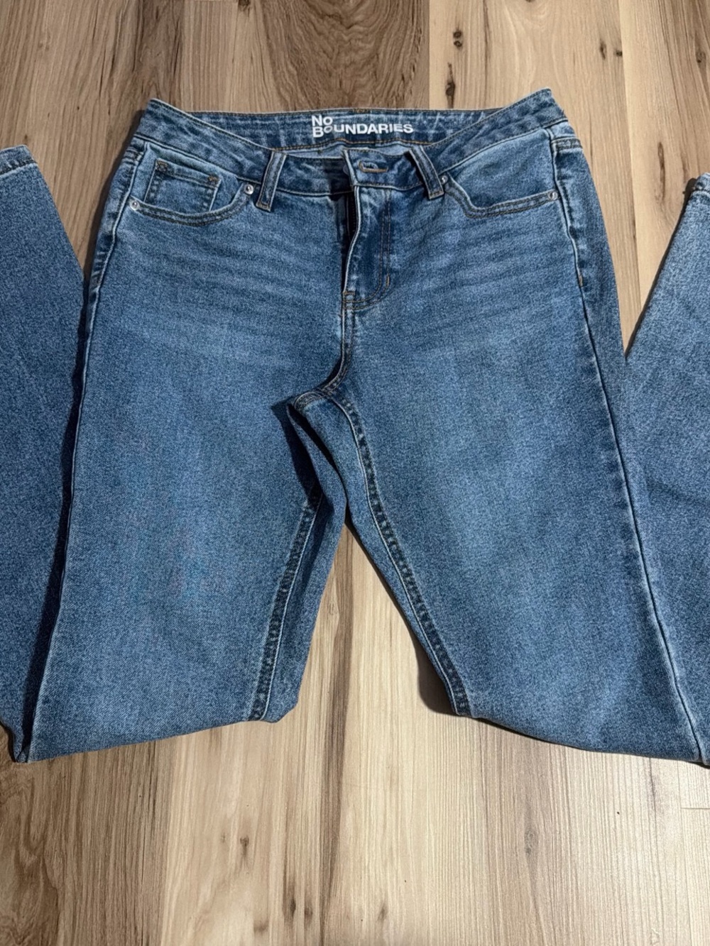 No Boundaries Women's Medium Blue Skinny Jeans